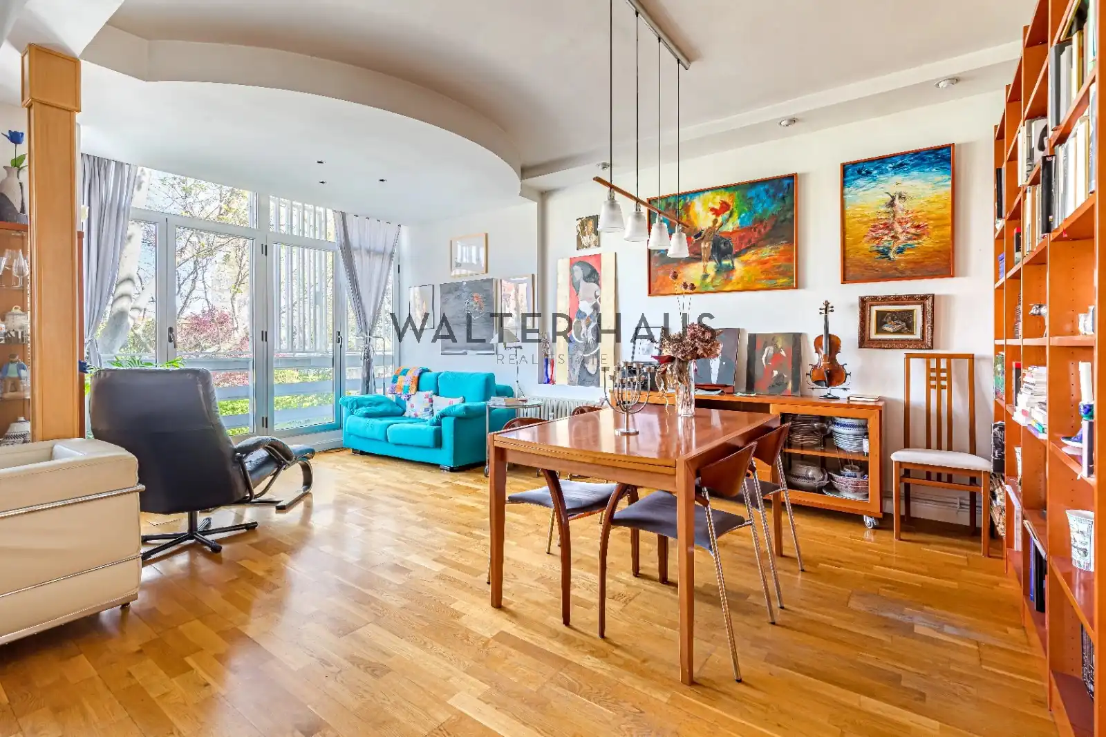 Living room of Flat for sale in Madrid  with Air Conditioner, Heating and Storage room
