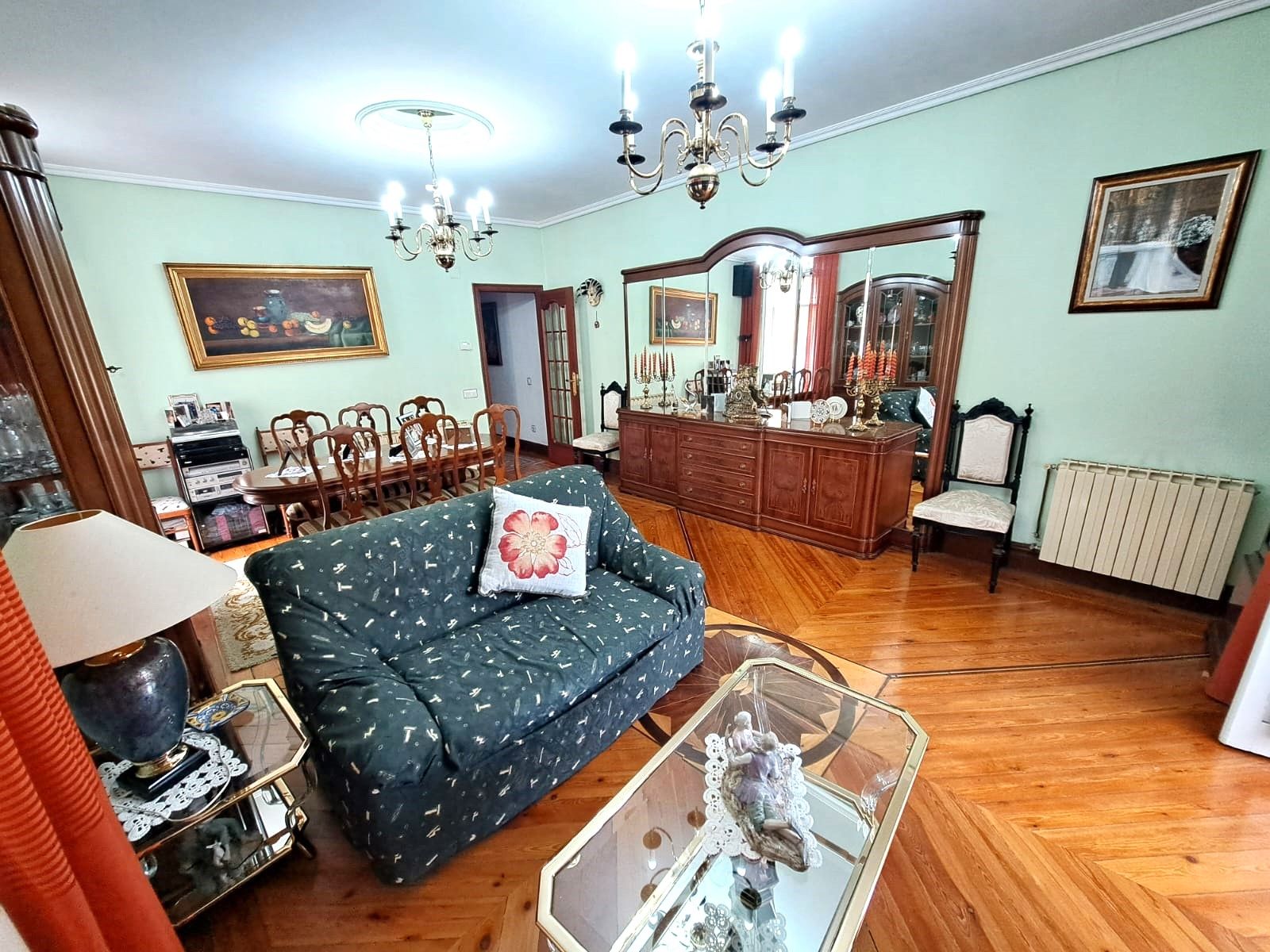 Sala d'estar de Pis en venda en Haro amb Calefacció, Moblat i Balcó