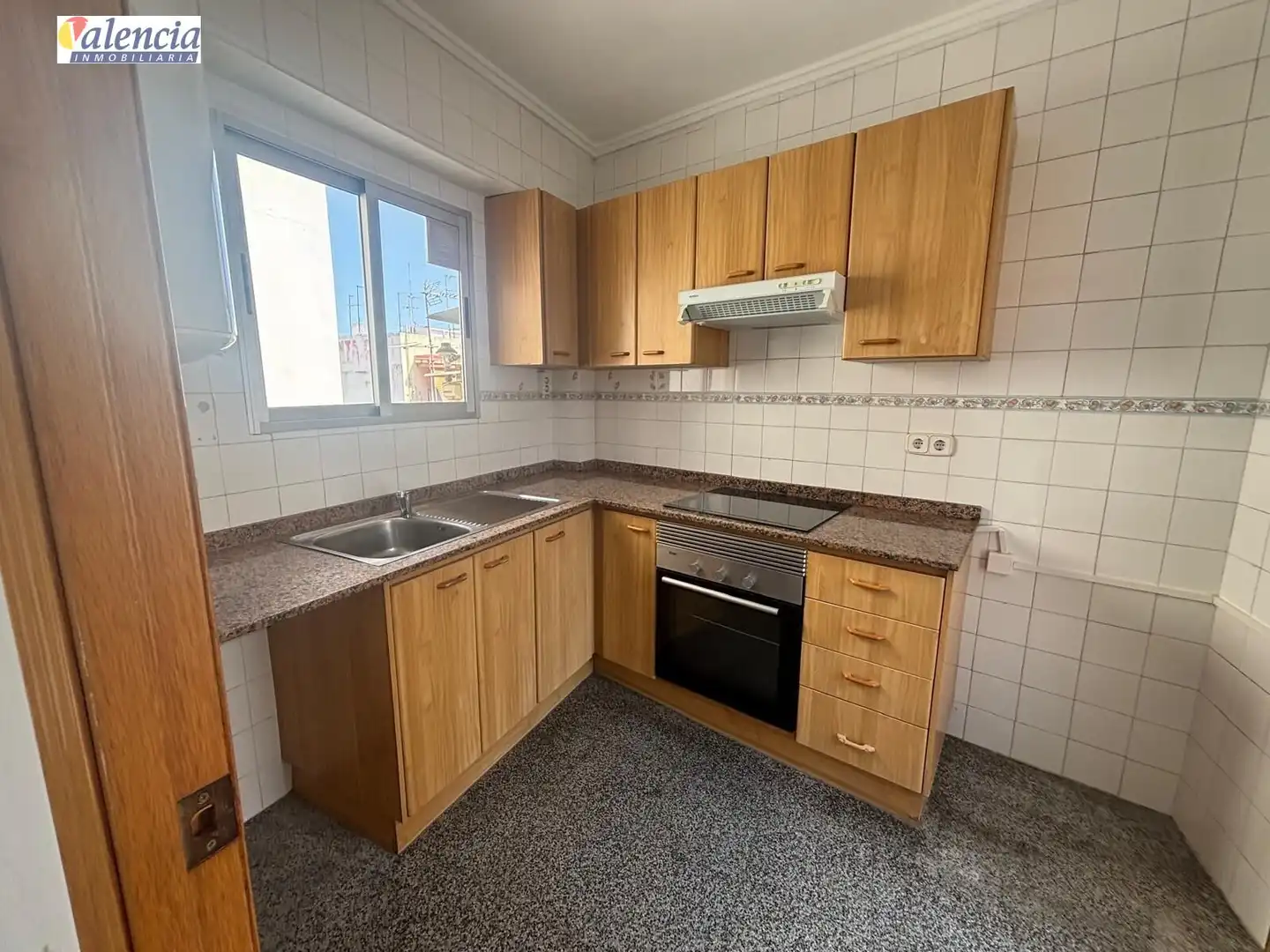 Kitchen of Flat for sale in Paterna