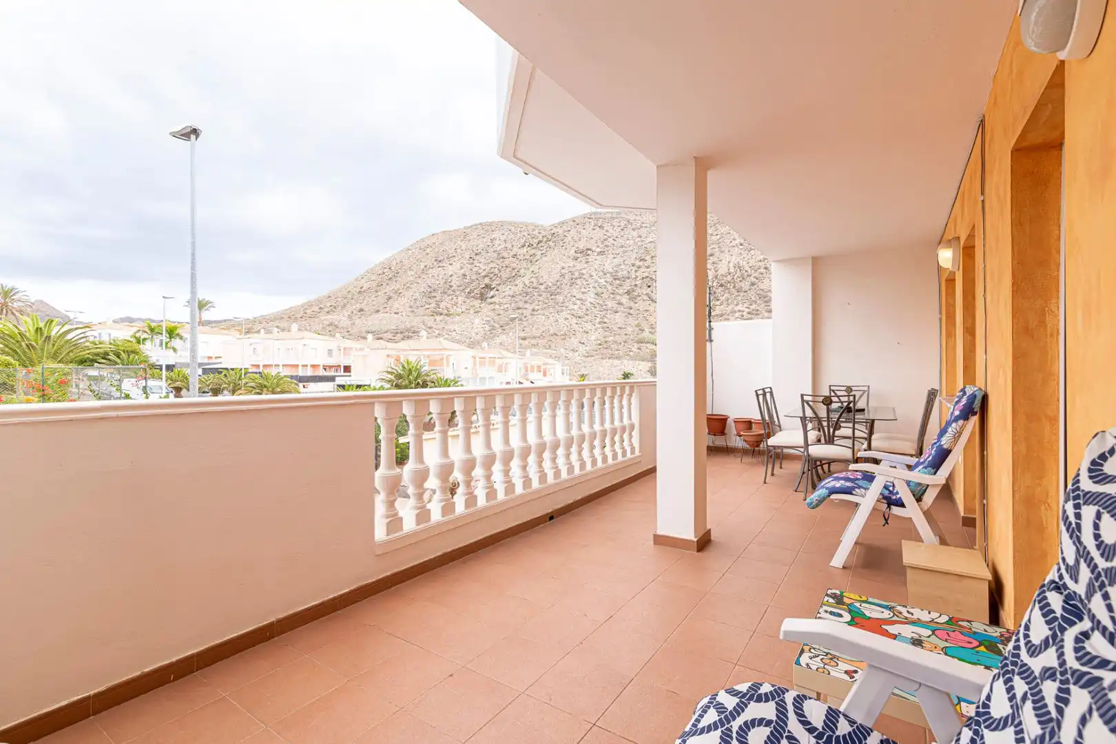 Terraza de Piso de alquiler en Arona con Terraza, Amueblado y Piscina comunitaria