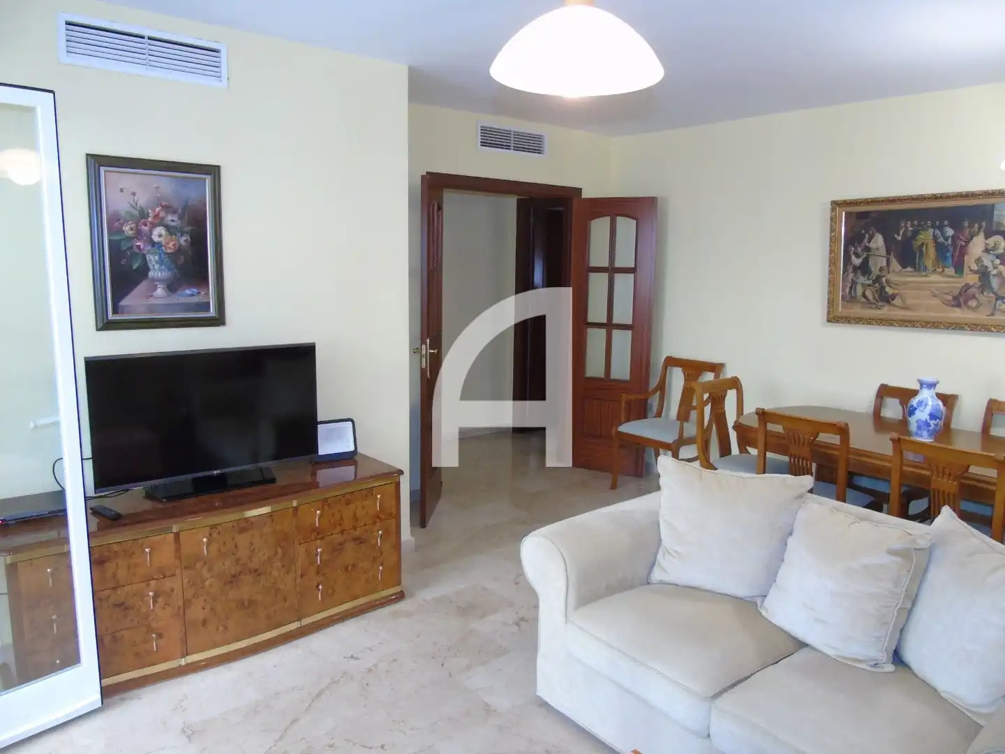 Sala de estar de Piso en venta en Fuengirola con Aire acondicionado, Calefacción y Terraza