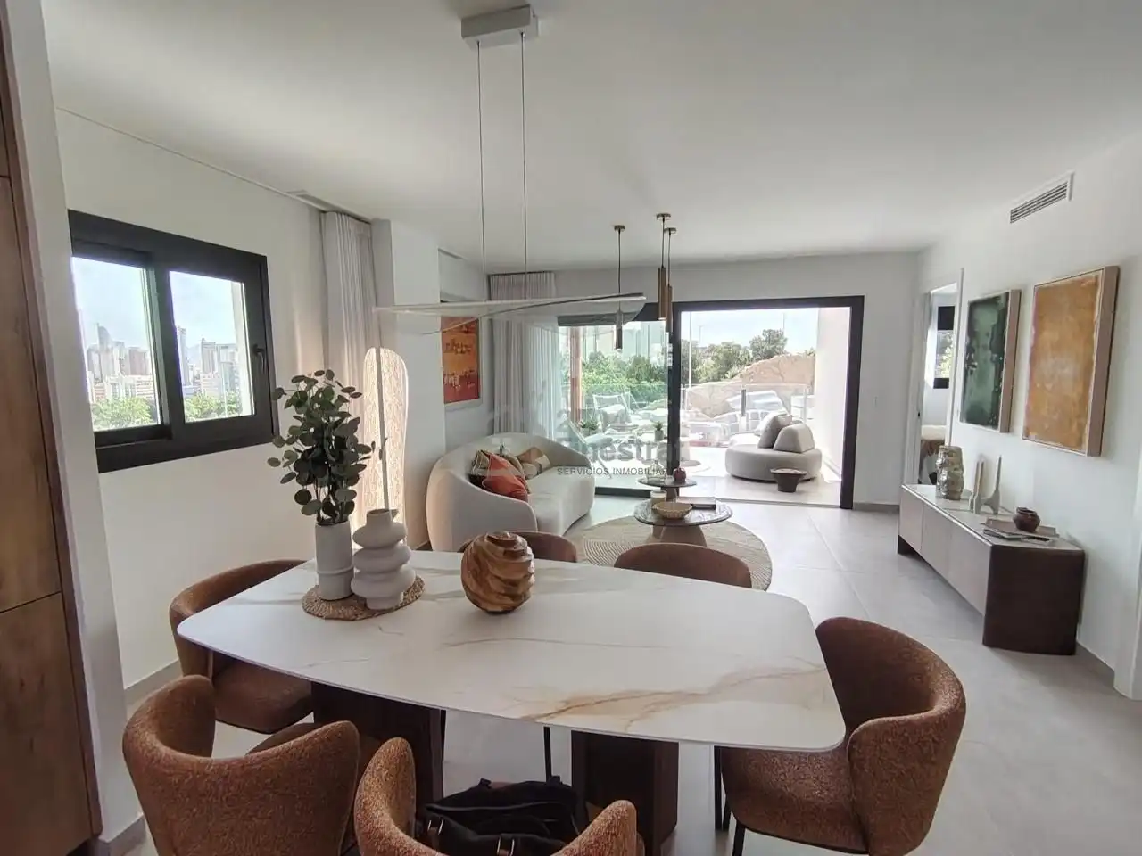 Esszimmer von Dachboden zum Verkauf in Villajoyosa / La Vila Joiosa mit Klimaanlage, Terrasse und Balkon