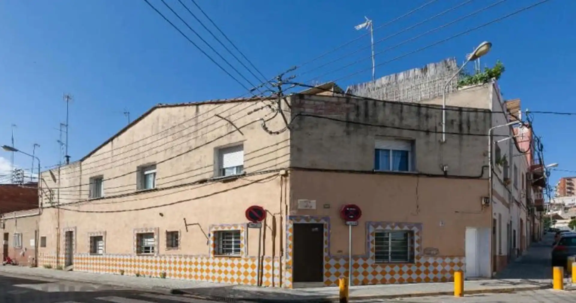 Vista exterior de Piso en venta en Sabadell