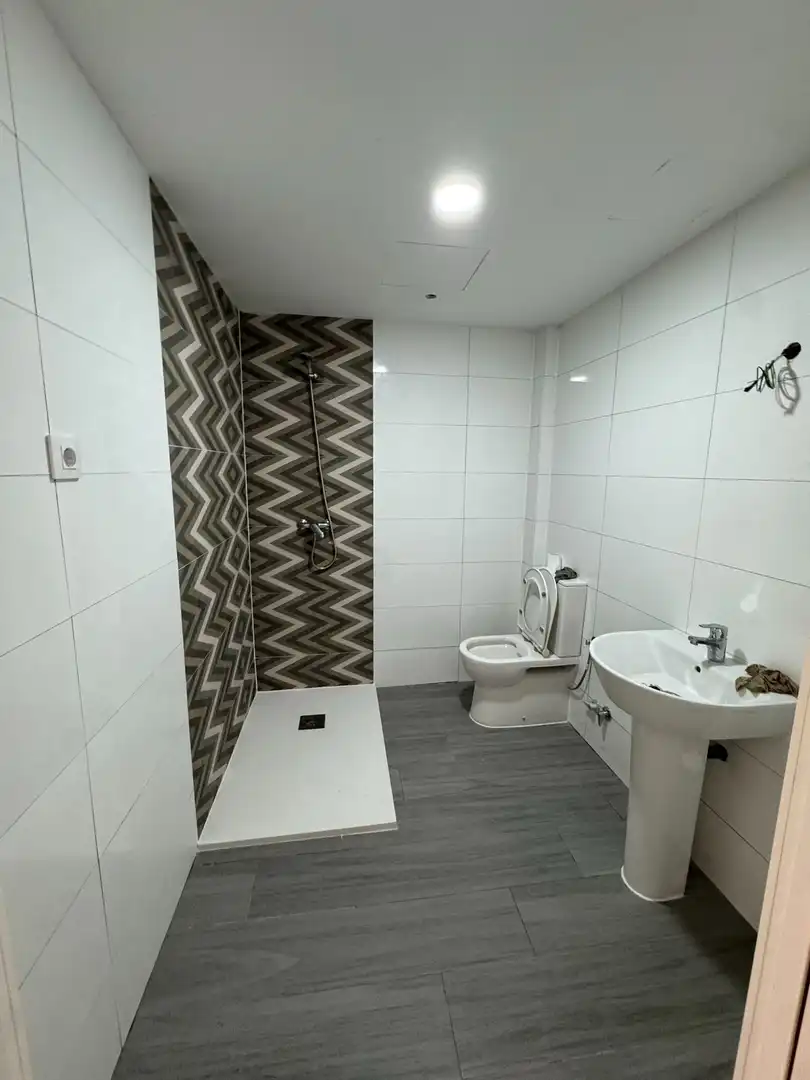 Badezimmer von Wohnung zum Verkauf in Aranjuez mit Klimaanlage, Heizung und Abstellraum