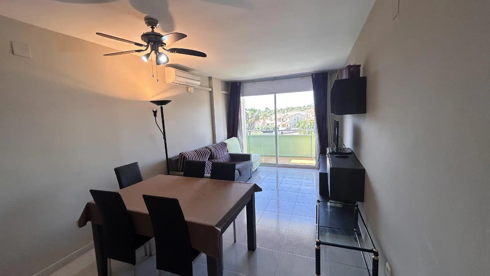 Sala d'estar de Àtic en venda en La Pobla de Montornès   amb Aire condicionat, Calefacció i Jardí privat