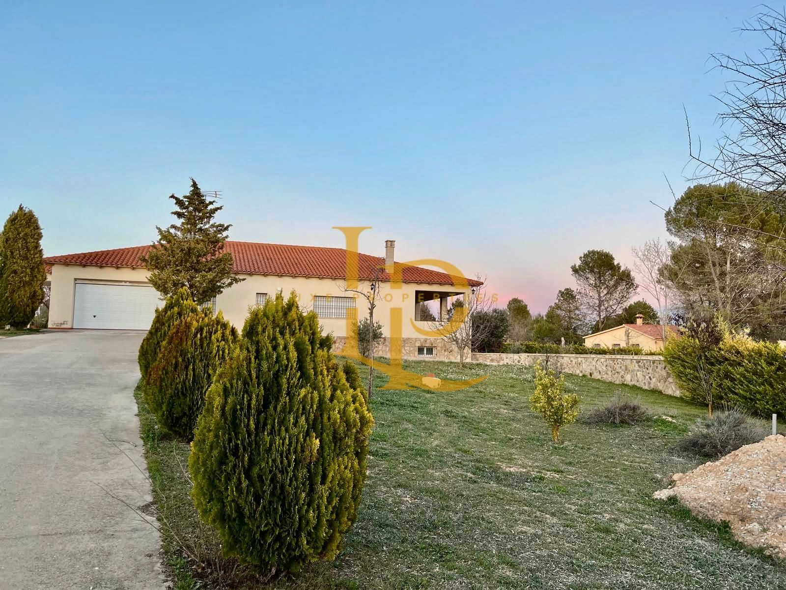 Jardín de Casa o chalet en venta en Villar de Cañas con Aire acondicionado, Calefacción y Jardín privado