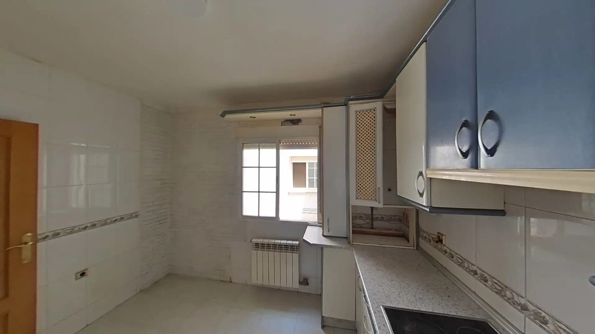 Cocina de Piso en venta en Armilla con Calefacción