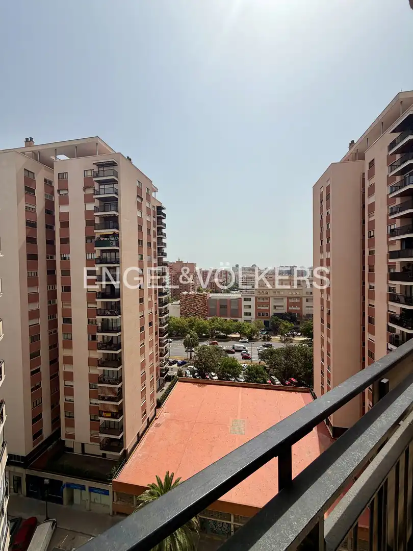Vista exterior de Piso de alquiler en Valencia con Calefacción, Parquet y Amueblado