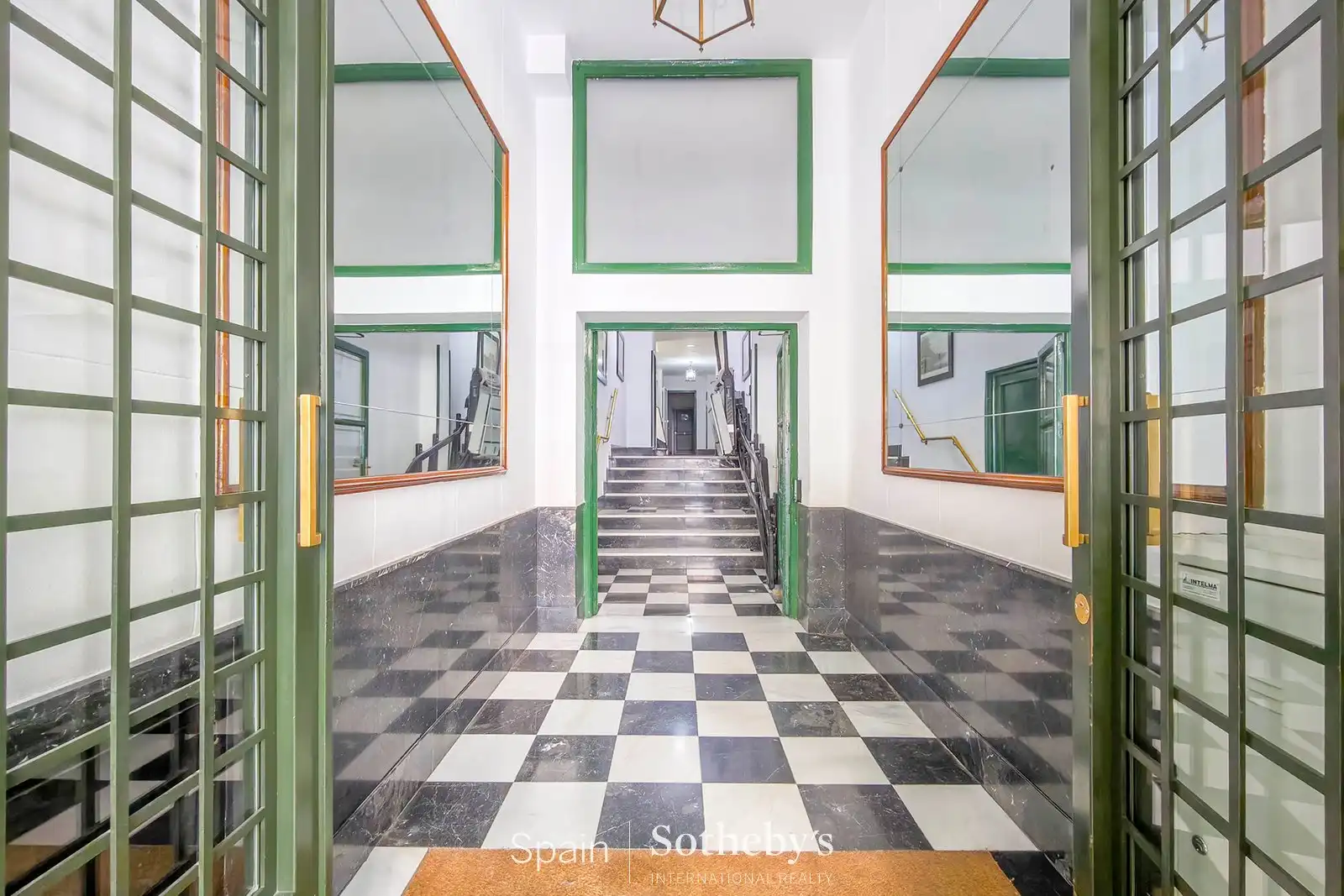 Ático en venta en Madrid con Aire acondicionado, Calefacción y Terraza