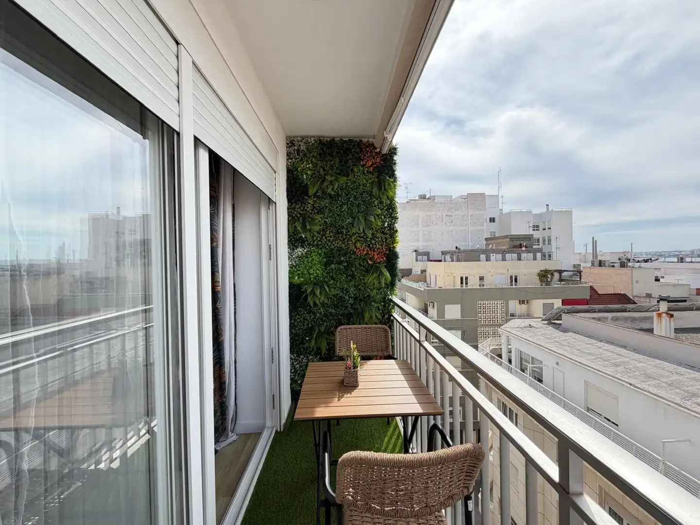 Terraza de Ático en venta en Torrevieja con Aire acondicionado, Calefacción y Amueblado
