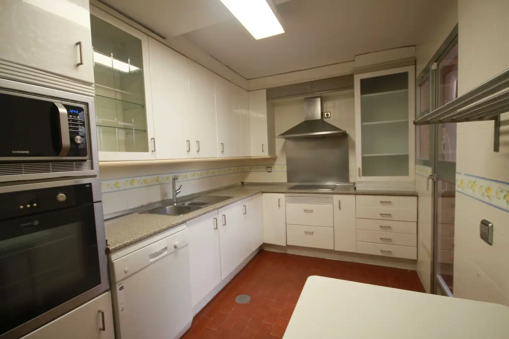 Cuina de Pis en venda en Majadahonda amb Calefacció