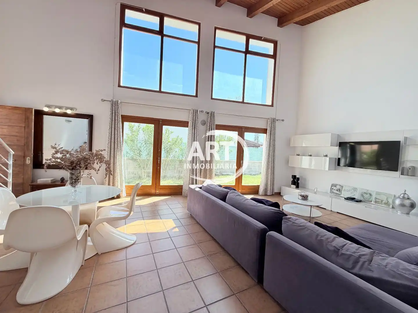Sala de estar de Casa o chalet en venta en Serra con Calefacción, Jardín privado y Terraza