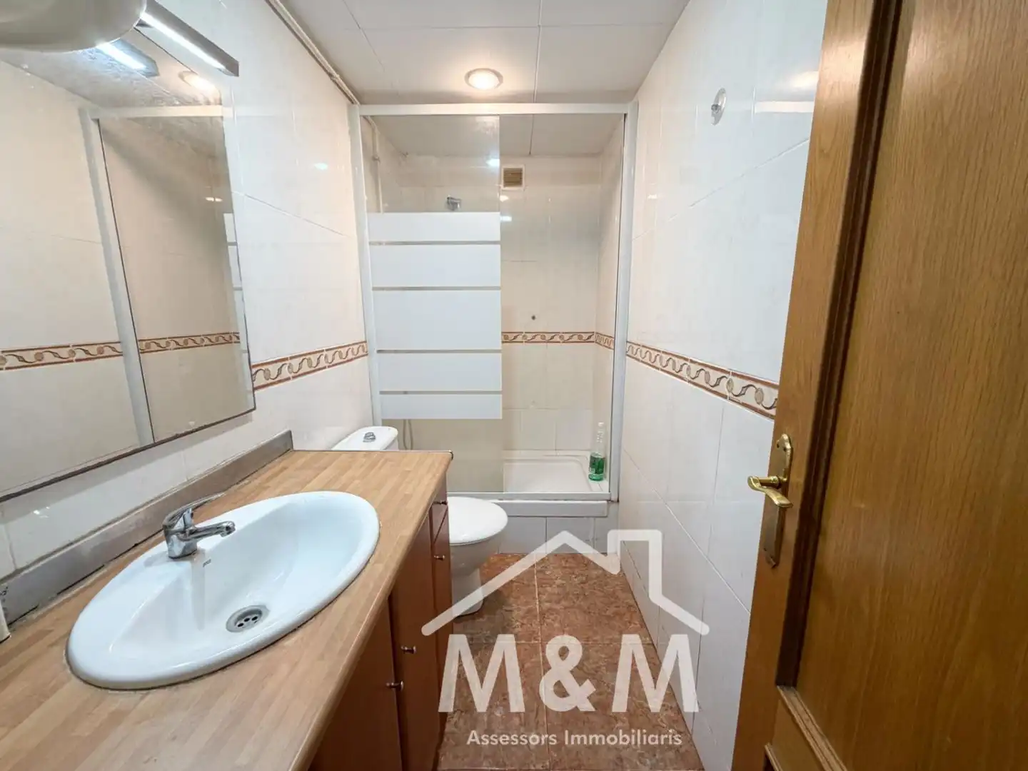 Bathroom of Apartments for sale in Gavà