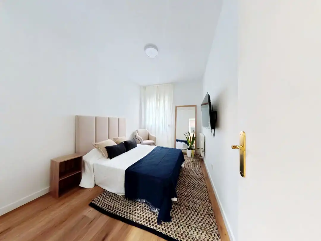 Bedroom of Flat for sale in Madrid  with Heating and Furnished
