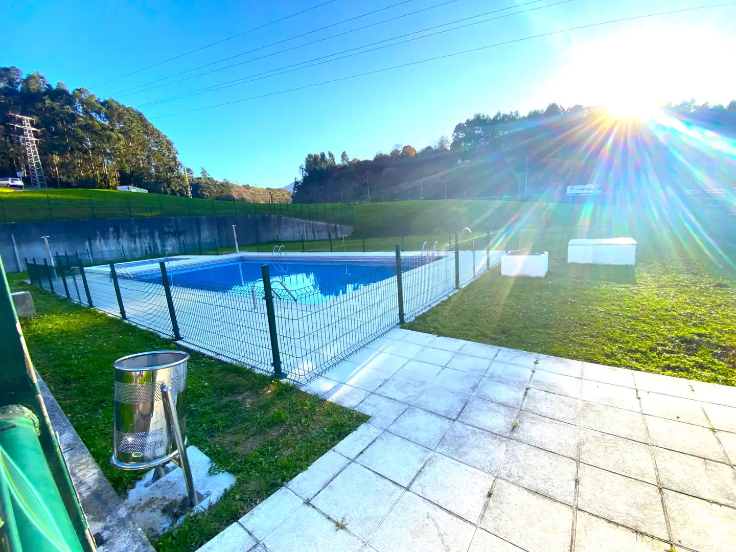 Piscina de Piso en venta en Castro-Urdiales con Calefacción, Jardín privado y Parquet
