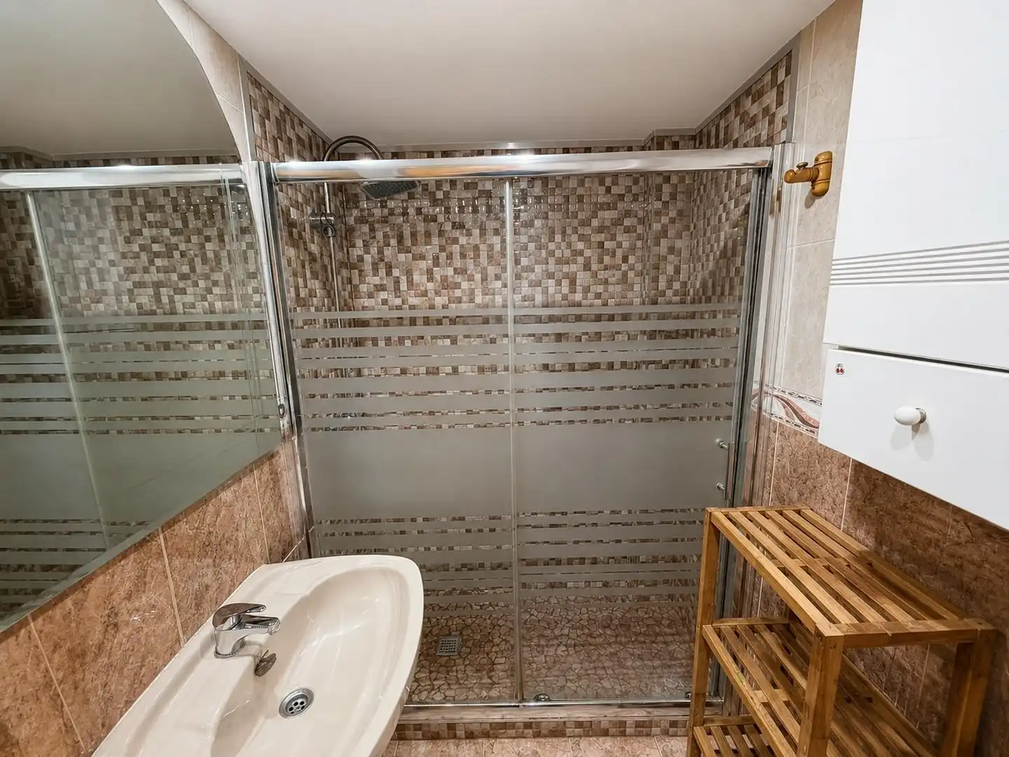 Baño de Planta baja en venta en Alicante / Alacant con Terraza y Trastero