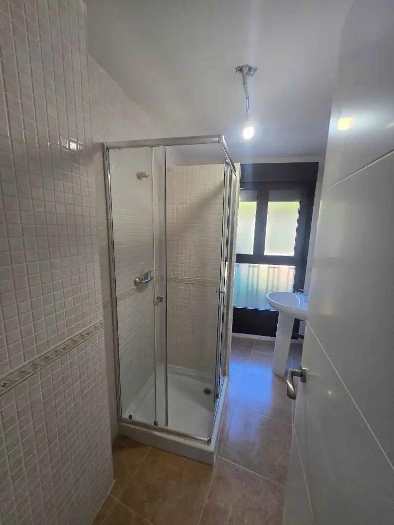 Bathroom of Duplexes for sale in Fuentelencina  with Heating, Terrace and Oven