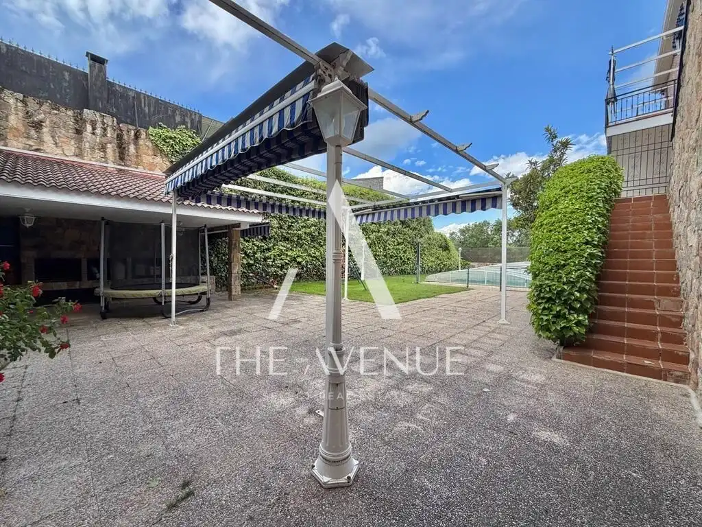 Chalet con terraza en venta en Calle PALOMA DE LA, imagen 10