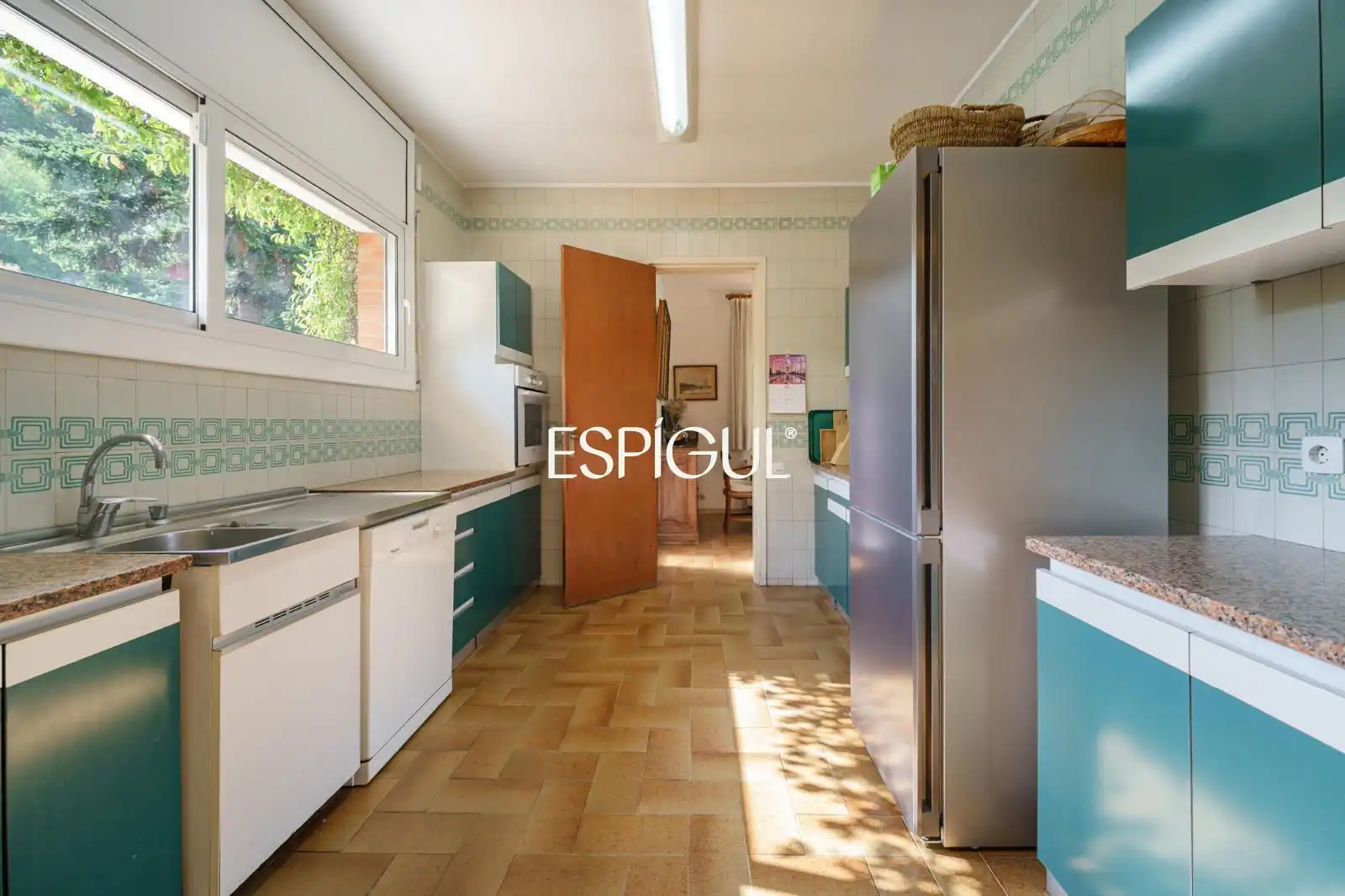 Cocina de Casa o chalet en venta en Cerdanyola del Vallès con Calefacción, Terraza y Trastero