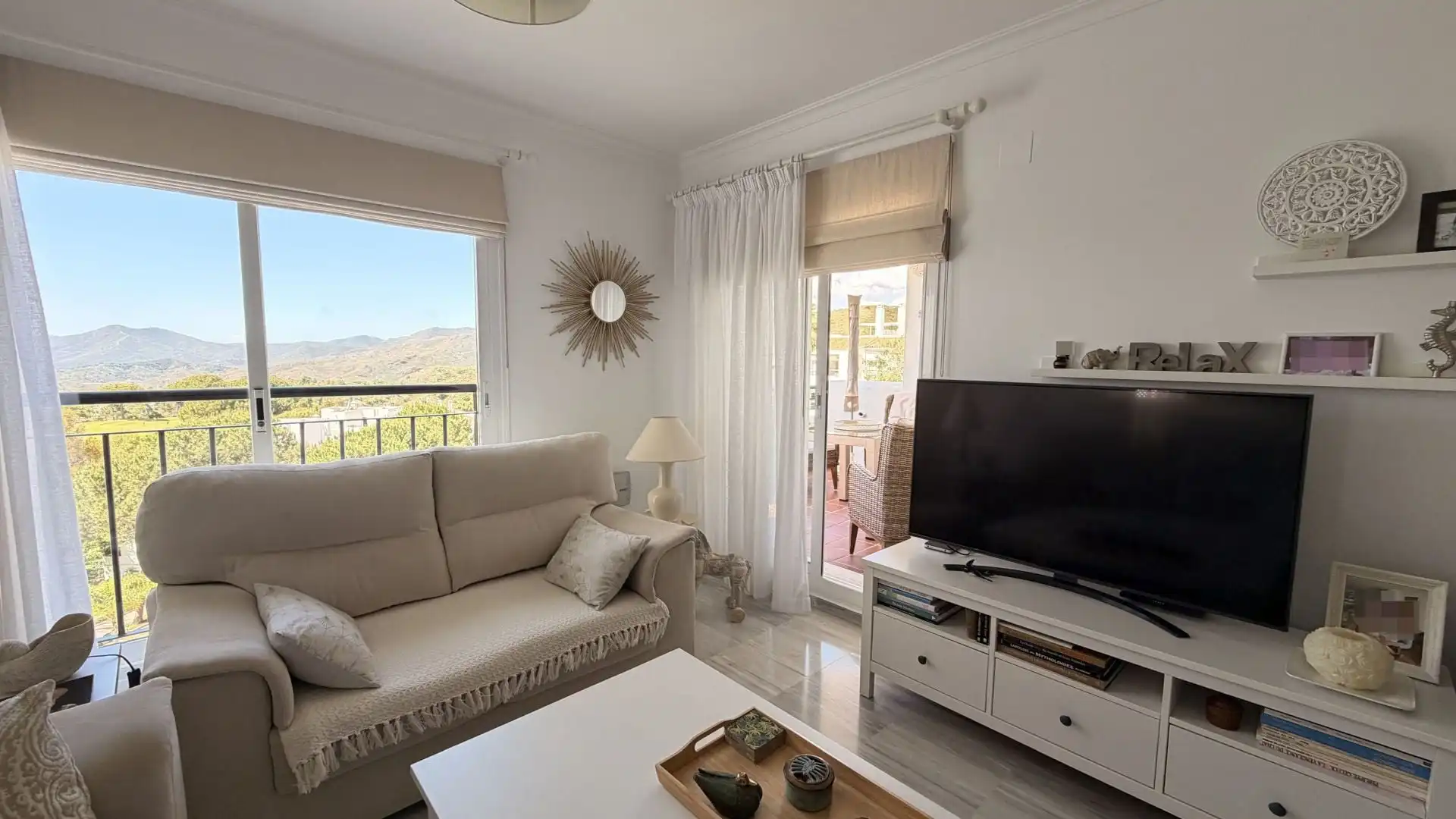 Sala de estar de Apartamento en venta en Alhaurín El Grande con Aire acondicionado, Trastero y Piscina