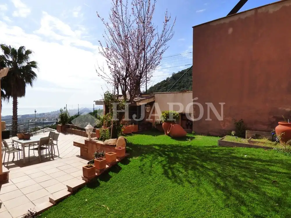 Jardín de Casa o chalet en venta en Badalona con Aire acondicionado, Jardín privado y Terraza