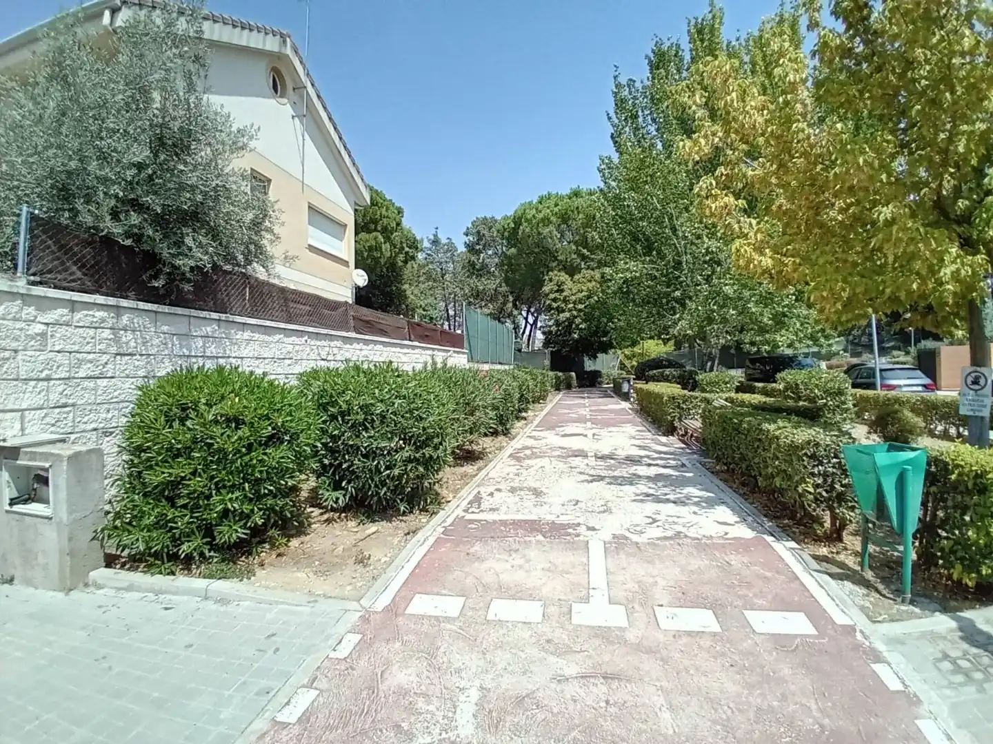 Parking of Houses for sale in Algete  with Air Conditioner, Heating and Private garden