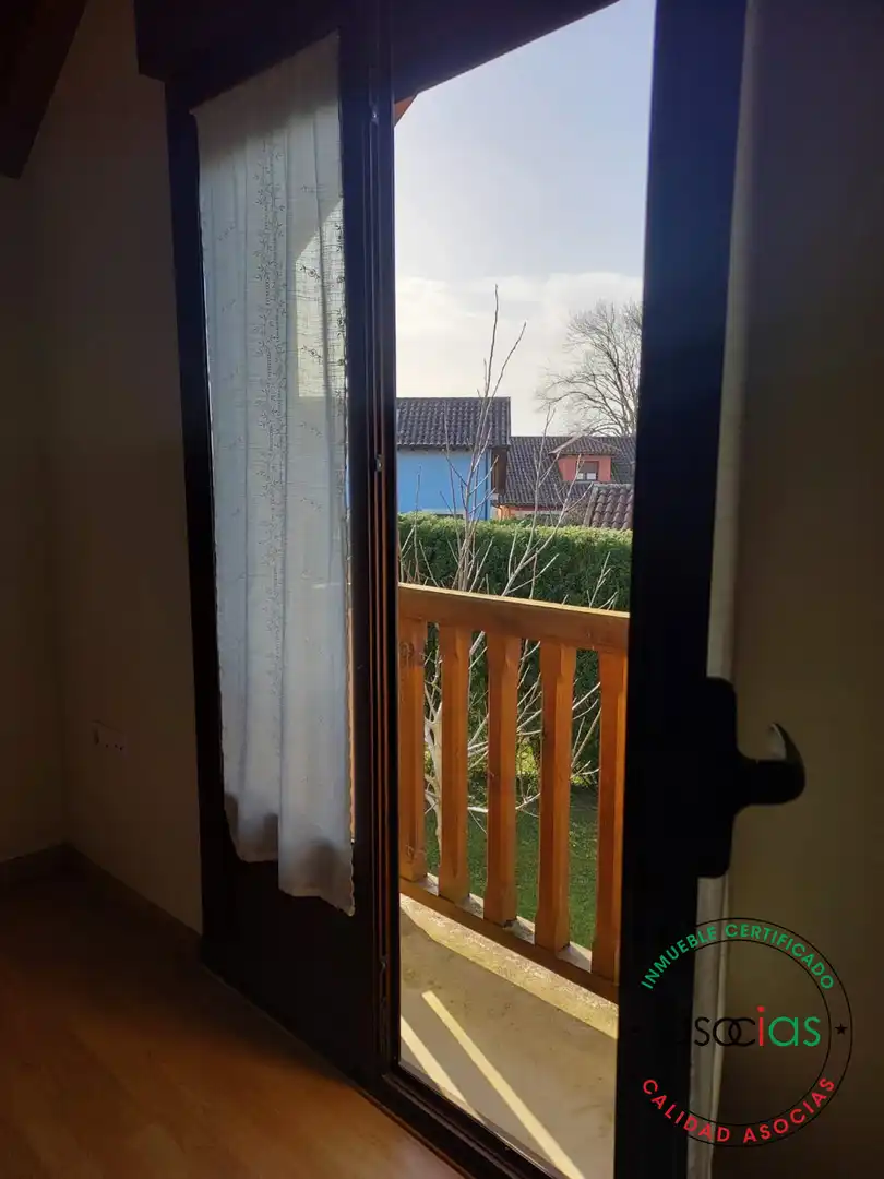 Terrassa de Casa o xalet en venda en Parres amb Calefacció, Jardí privat i Terrassa