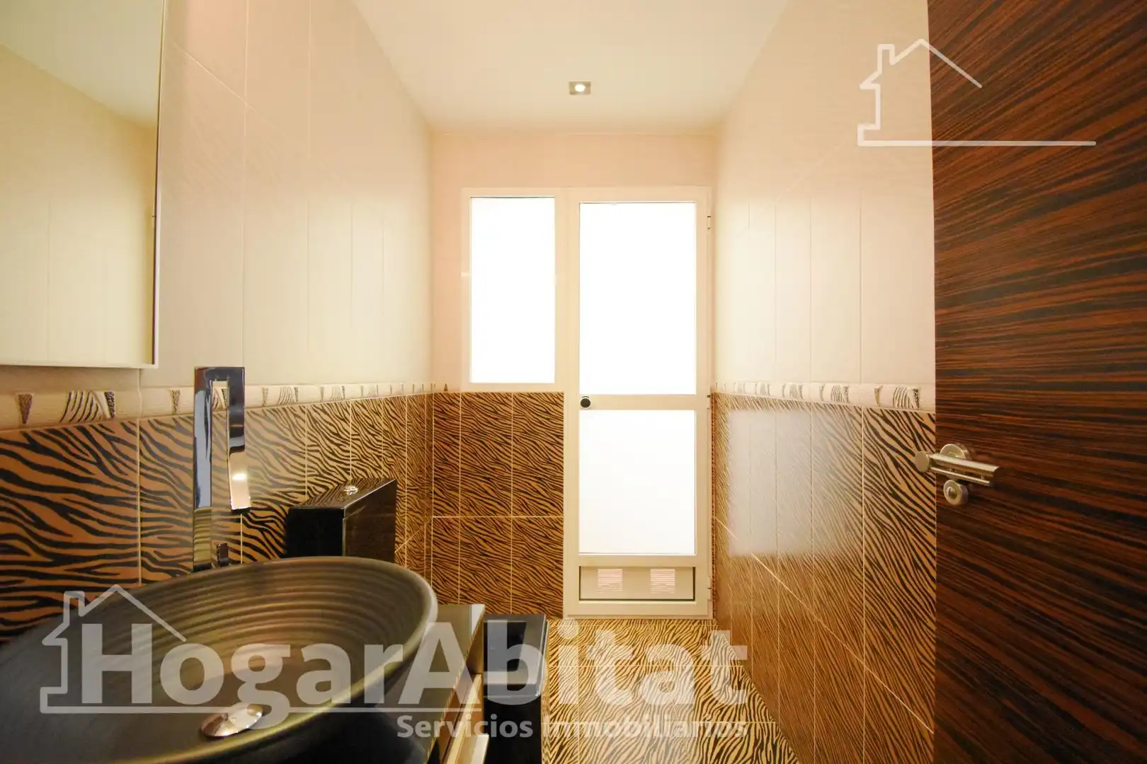 Bany de Pis en venda en L'Alqueria de la Comtessa amb Moblat i Jacuzzi