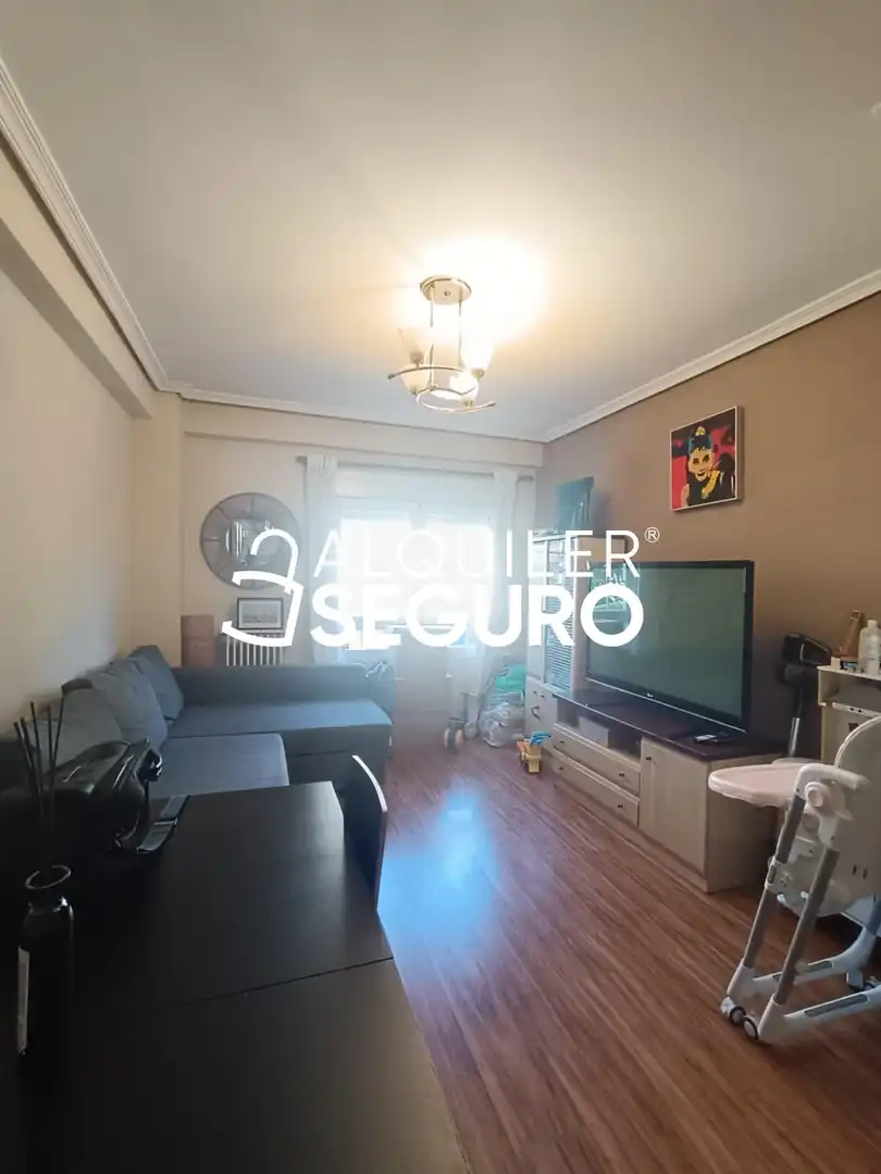 Piso de alquiler en Santa Escolastica, Los Ángeles