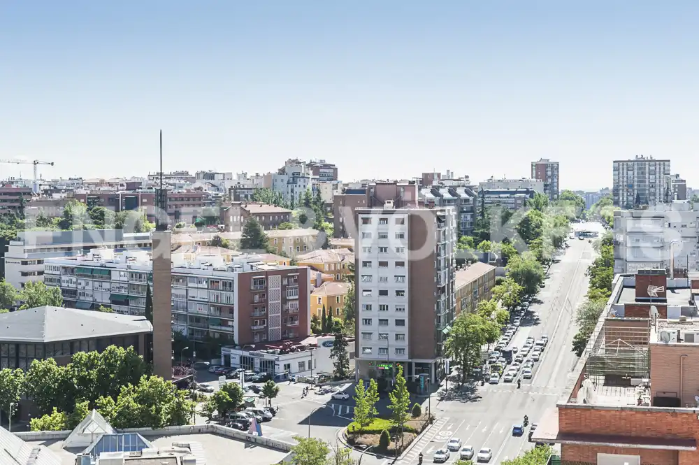 Exterior view of Garage for rent in Madrid