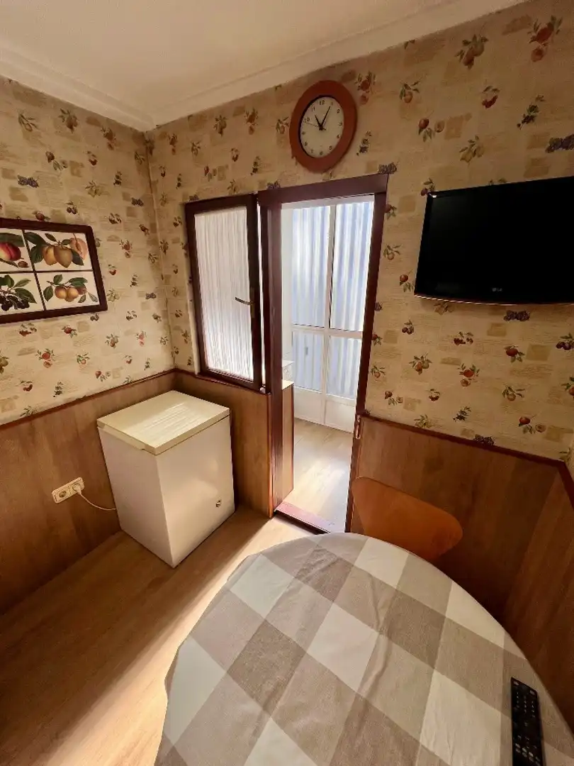 Habitación de Ático en venta en Avilés con Calefacción, Parquet y Terraza