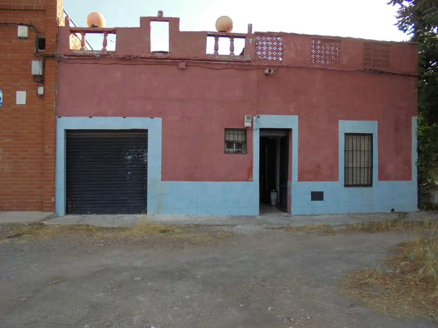 Vista exterior de Casa o xalet en venda en Puertollano amb Terrassa