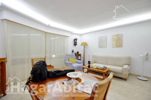 Casa adosada en Venta en Avenida Ausiàs March en L'Alqueria de la Comtessa