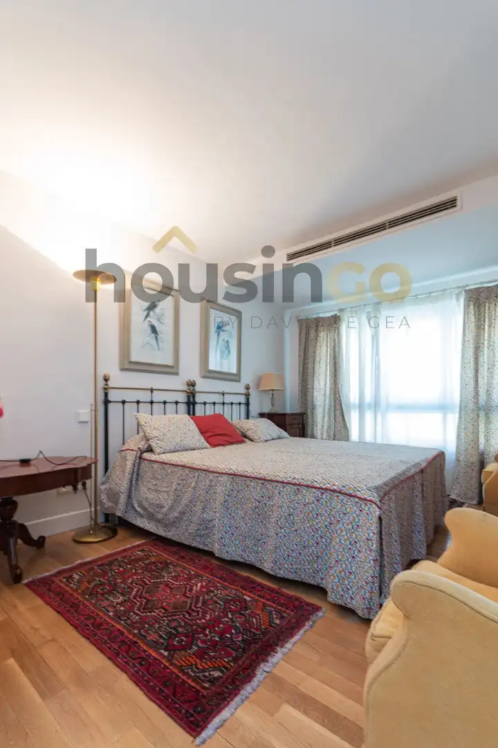 Exterior view of Flat for rent in Madrid  with Air Conditioner, Heating and Furnished
