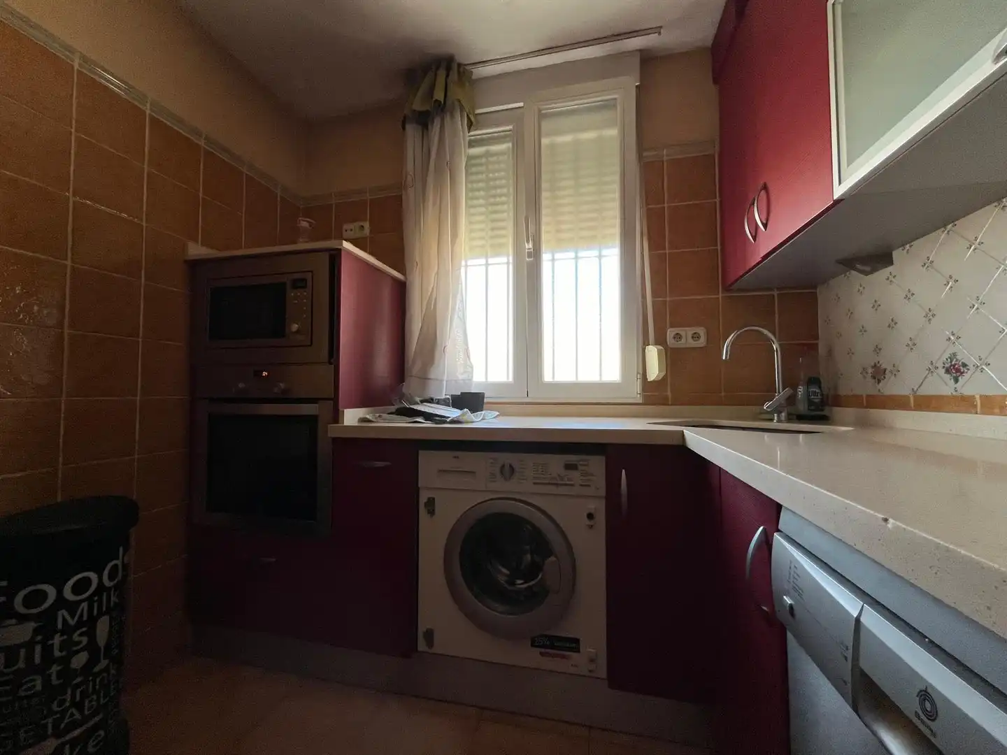 Flat for rent in Calle Delfín, 5, Angustias - Chana - Encina