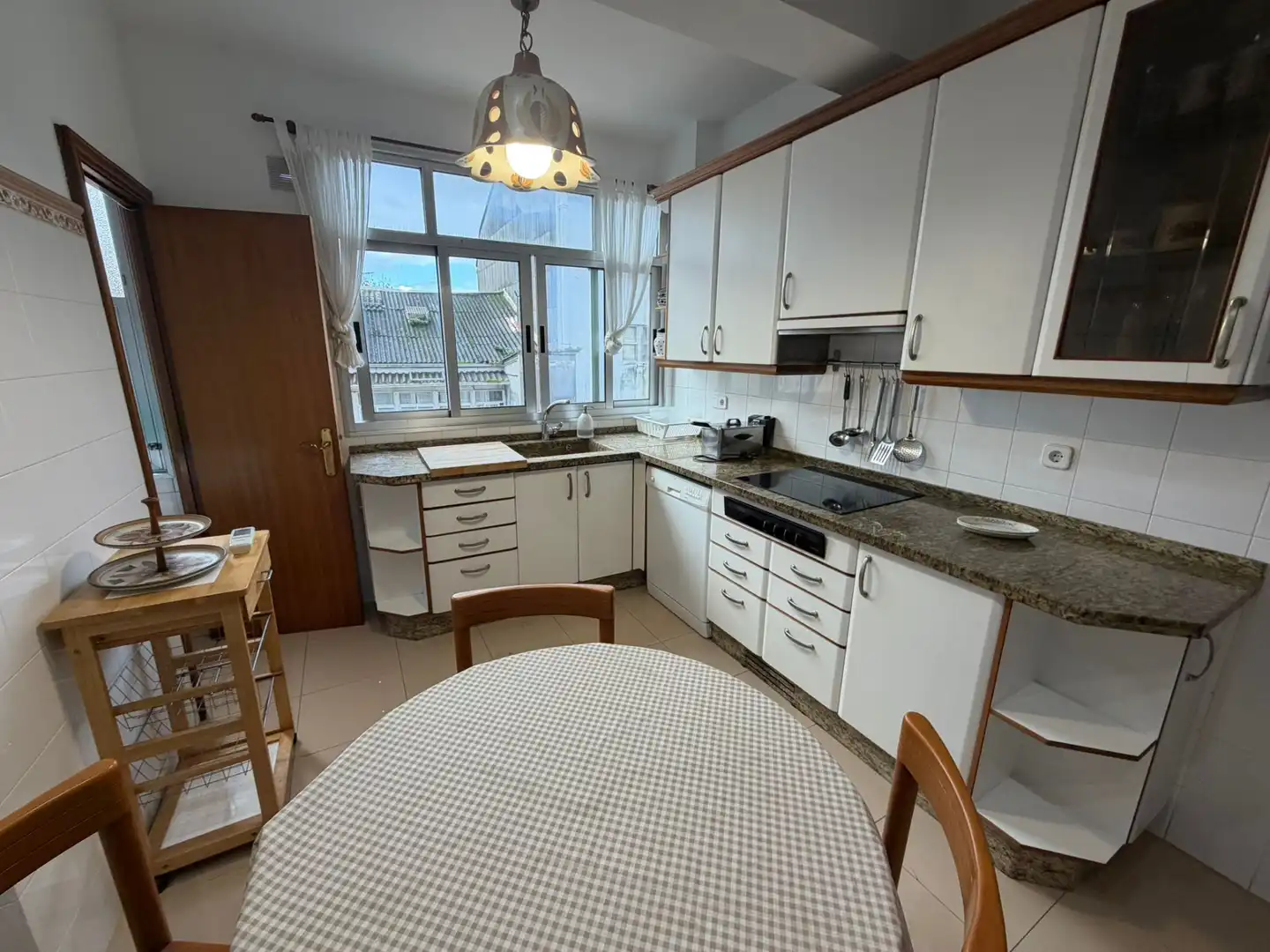 Kitchen of Flat for rent in Ferrol  with Heating, Furnished and Washing machine