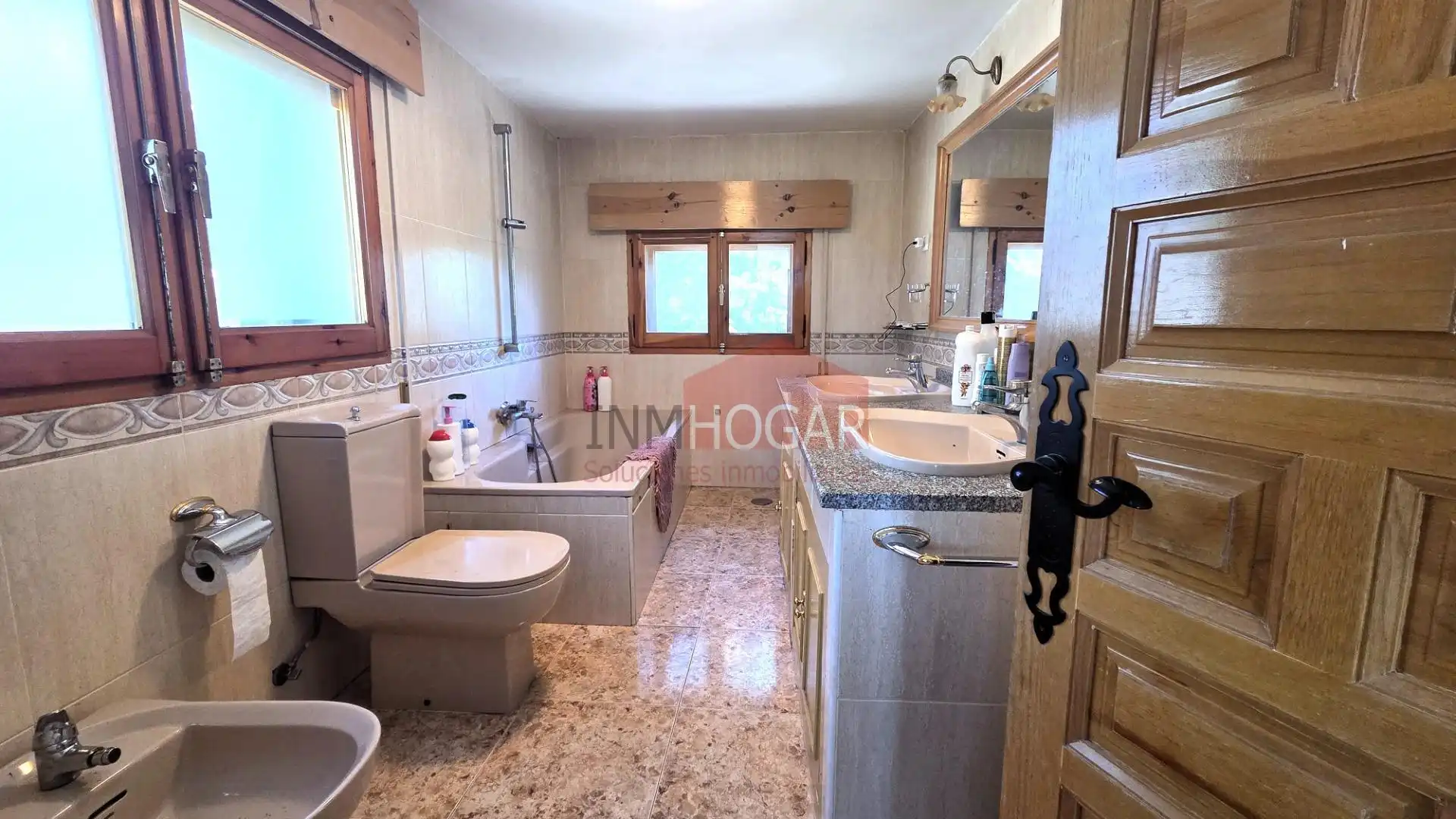 Baño de Casa o chalet en venta en Herradón de Pinares con Calefacción, Jardín privado y Terraza