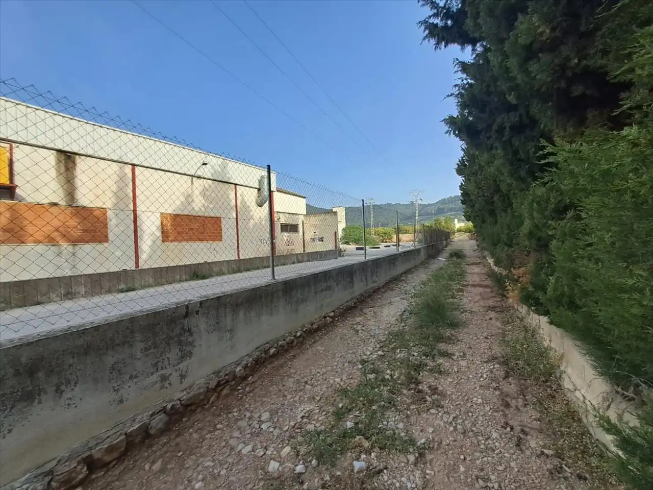 Nau industrial en venda en Tavernes de la Valldigna