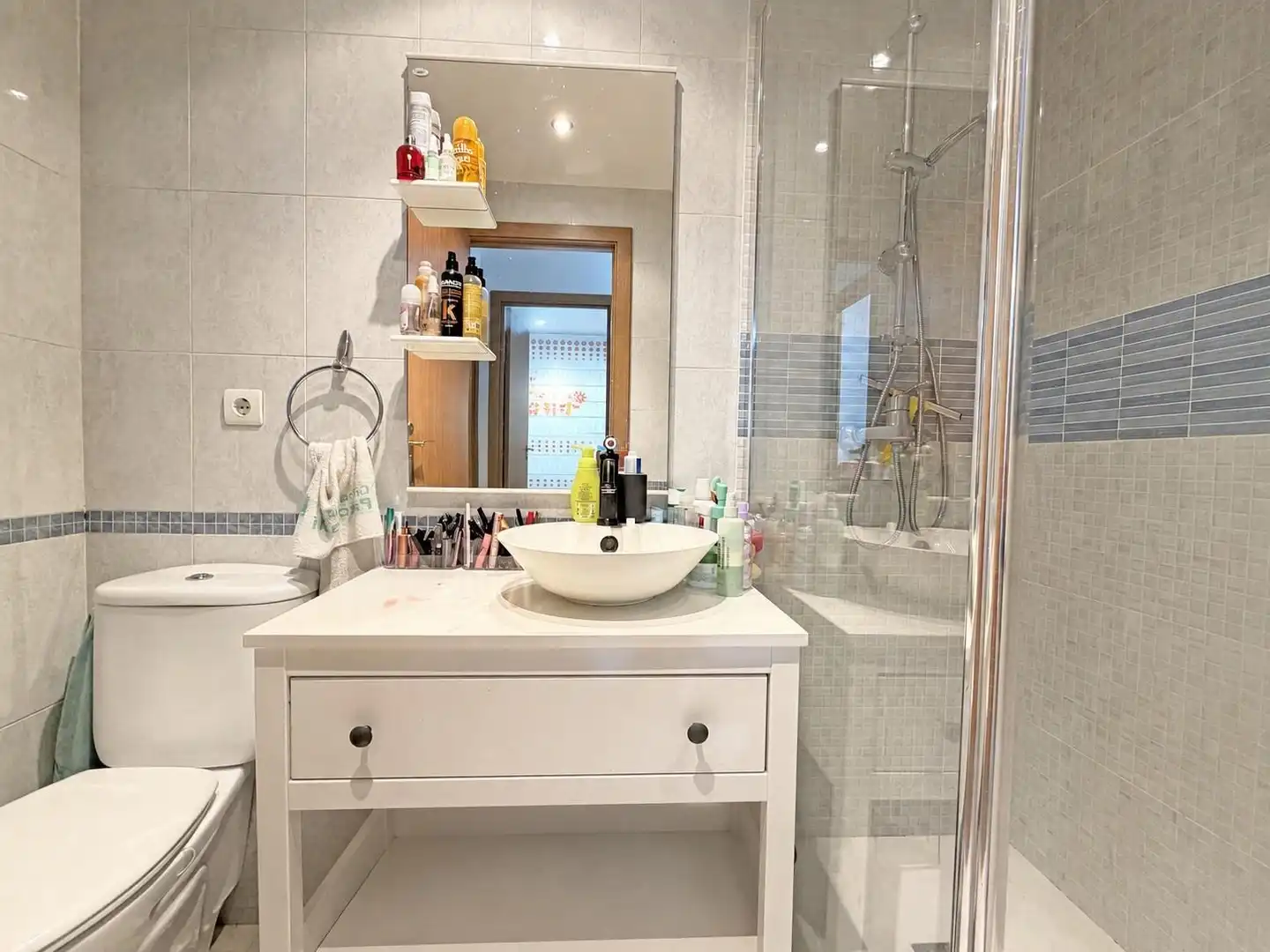 Baño de Planta baja en venta en Barberà del Vallès con Aire acondicionado, Calefacción y Trastero