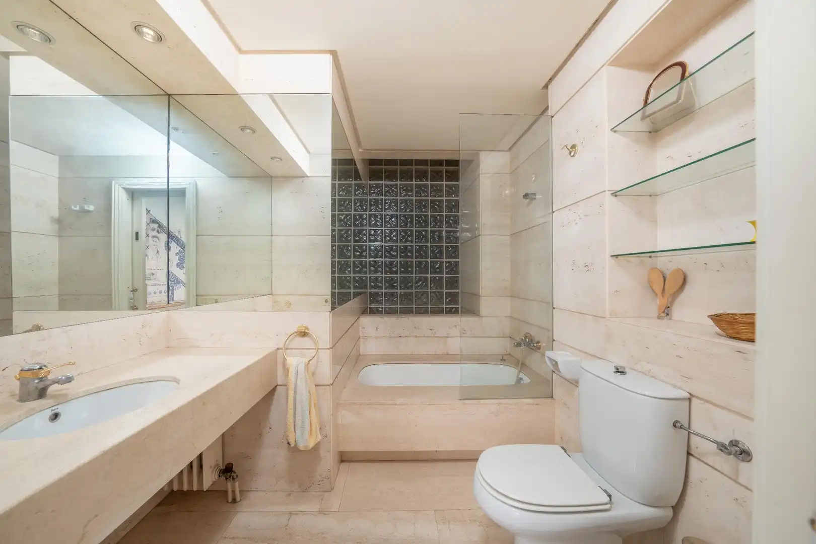 Bathroom of Houses for sale in Almansa  with Heating, Private garden and Terrace