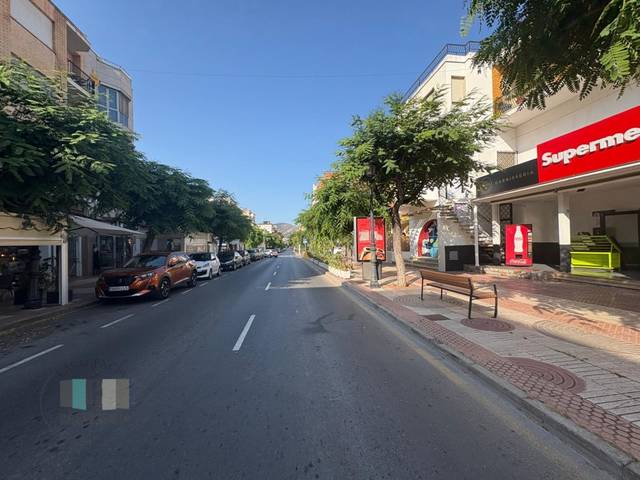 Local comercial en Venta en Avenida Castellon en Pueblo