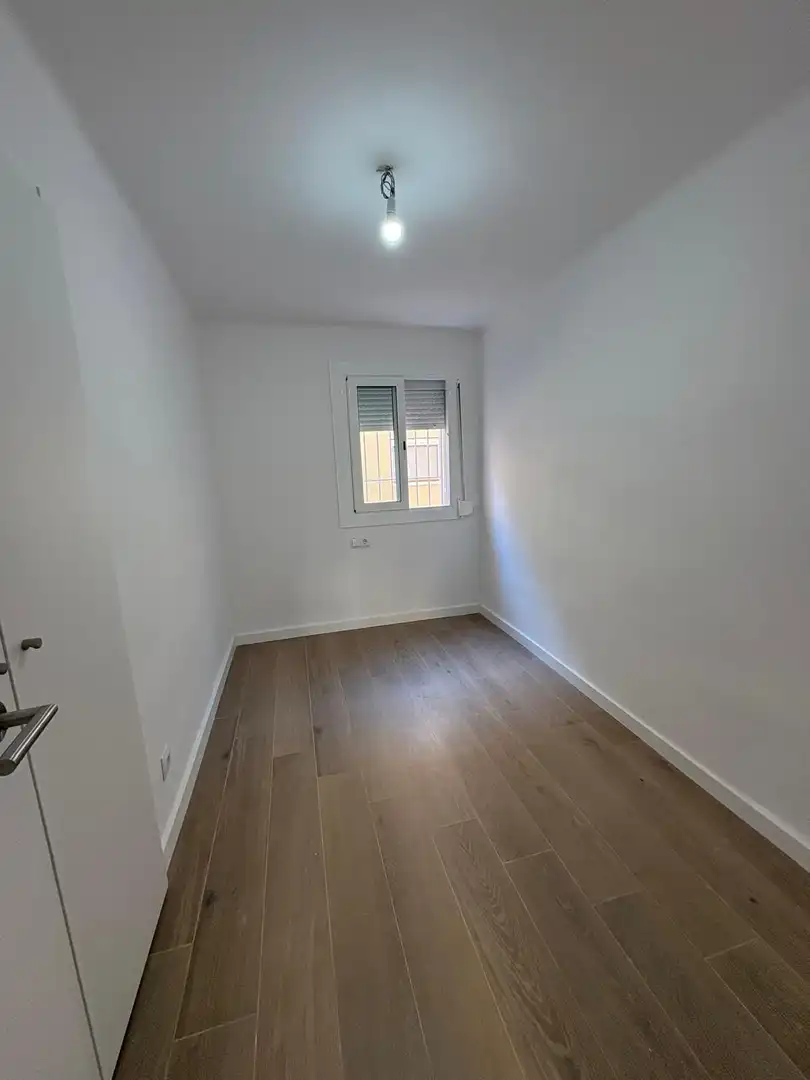 Habitación de Piso en venta en Badalona