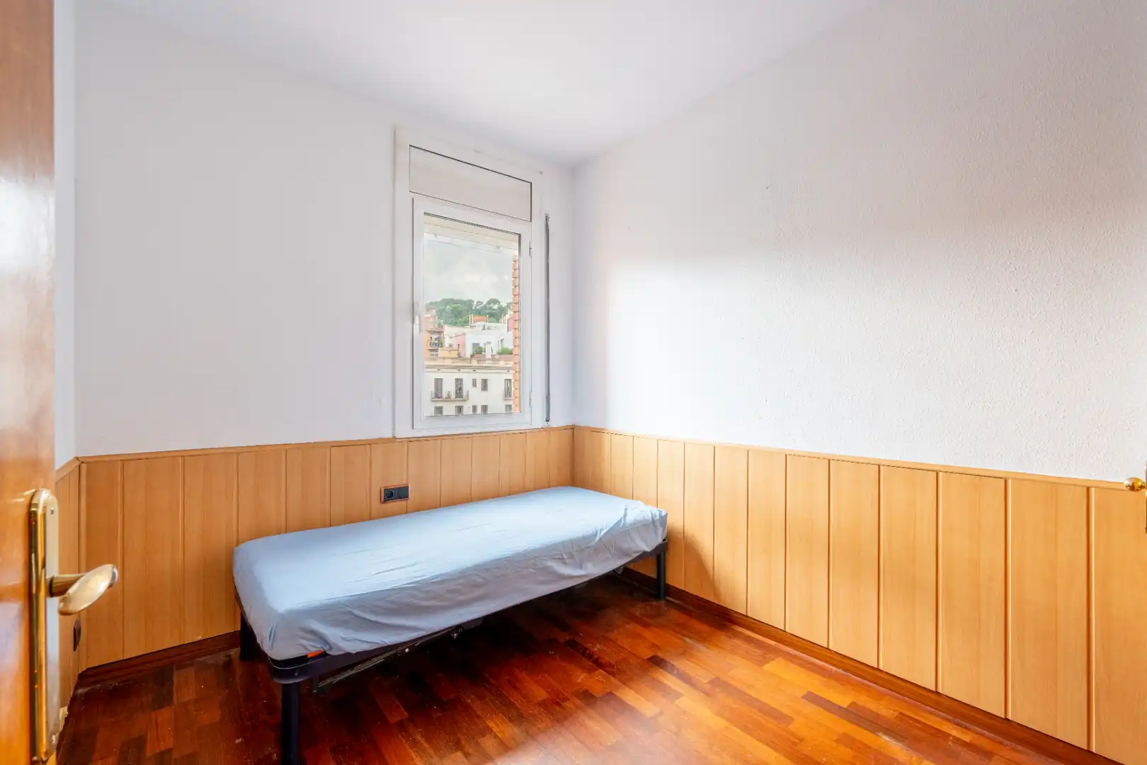 Bedroom of Flat for sale in Gràcia