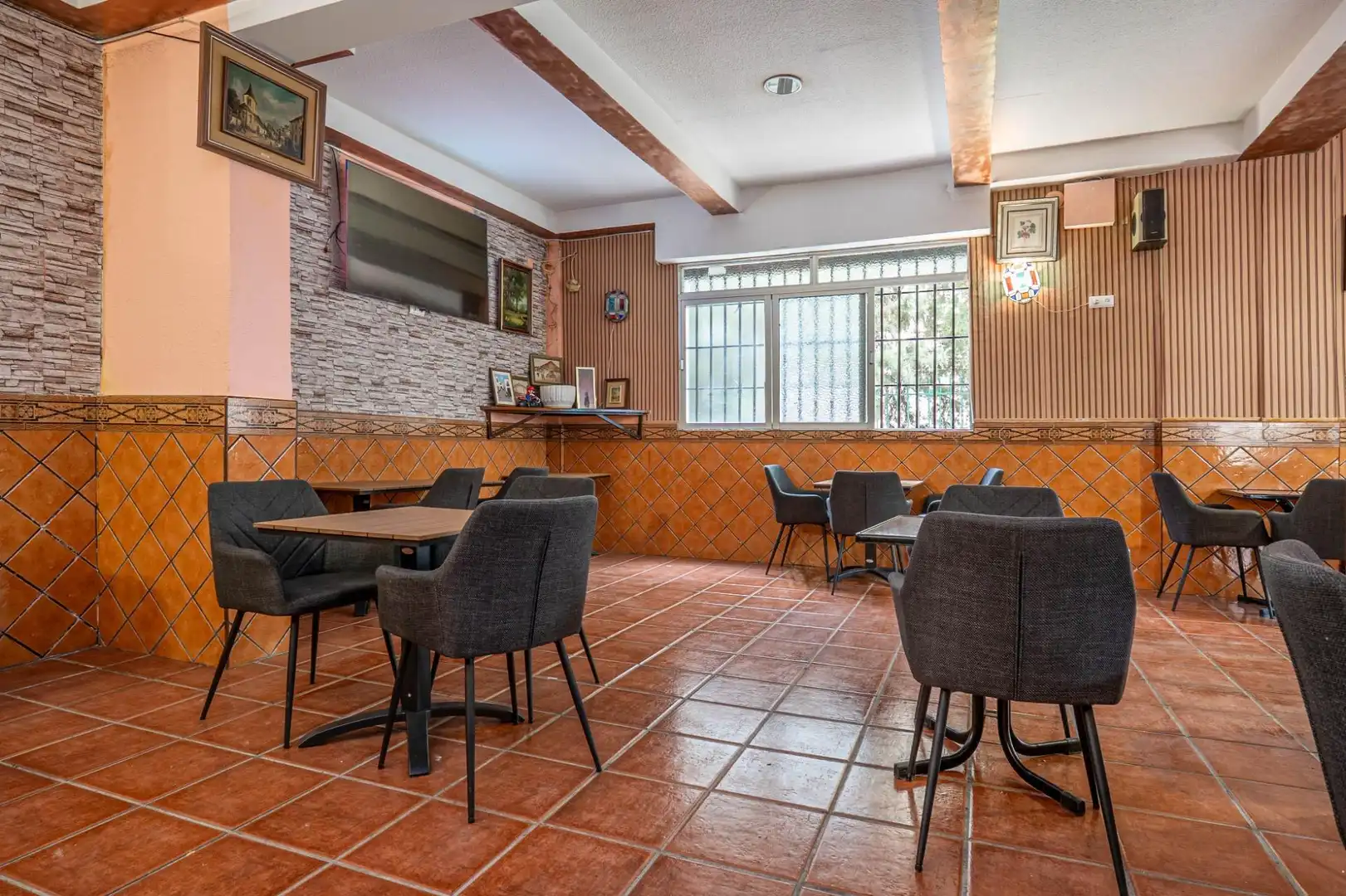 Geschaftsraum zum Verkauf in Granada