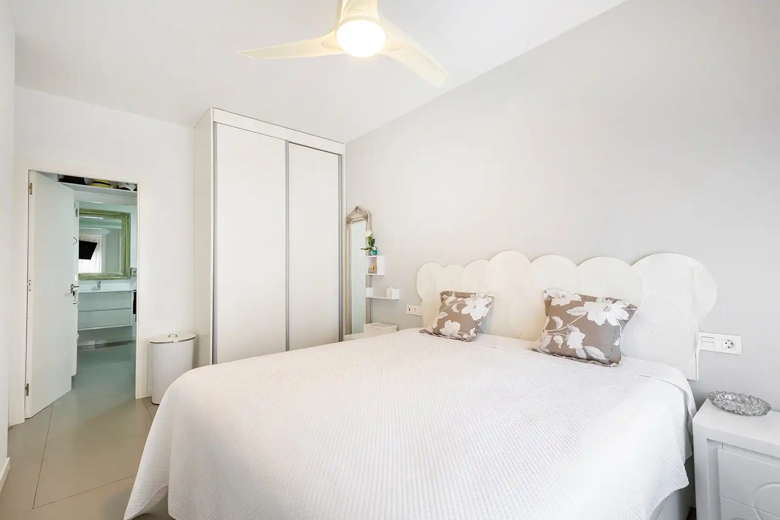 Habitación de Apartamento en venta en Pilar de la Horadada con Amueblado