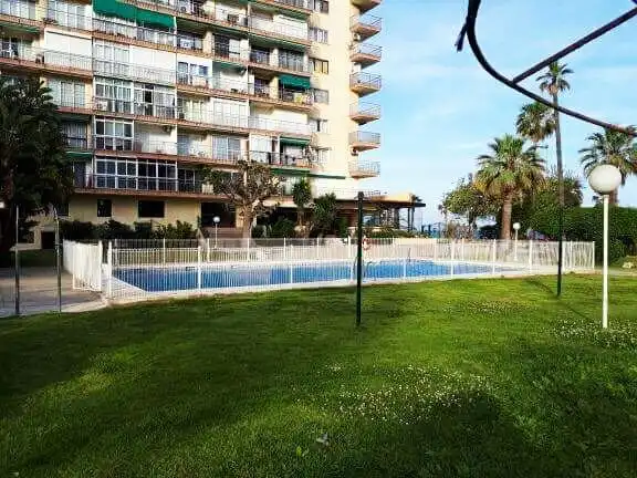 Monolocale con piscina in vendita a Avenida MANUEL MENA PALMA, imagen 5