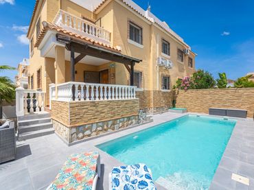 Reihenhaus mit Pool zum Verkauf in Ciudad Quesada