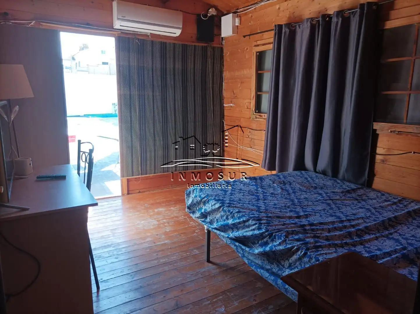 Dormitori de Casa o xalet en venda en Lucena amb Piscina i Moblat