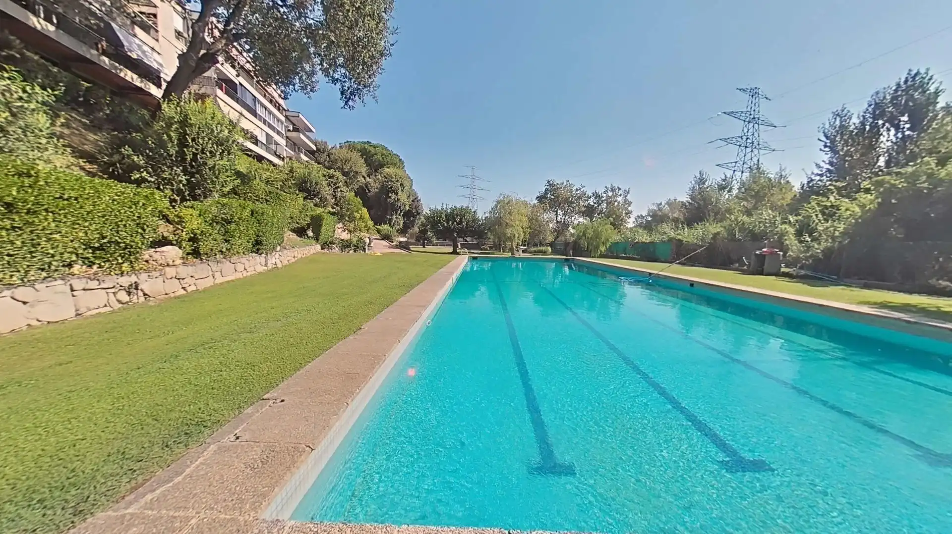Piscina de Pis en venda en La Roca del Vallès amb Aire condicionat, Calefacció i Jardí privat