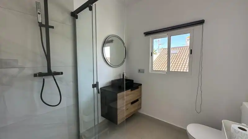 Bathroom of Detached homes for rent in Estepona  with Air Conditioner, Terrace and Storage room